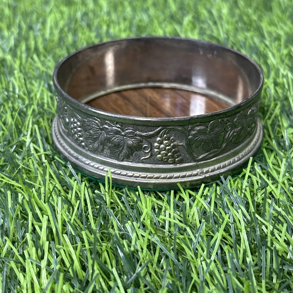 Vintage Leonard Italy Silverplate Wine Bottle Coaster Grape Vine Felt Base